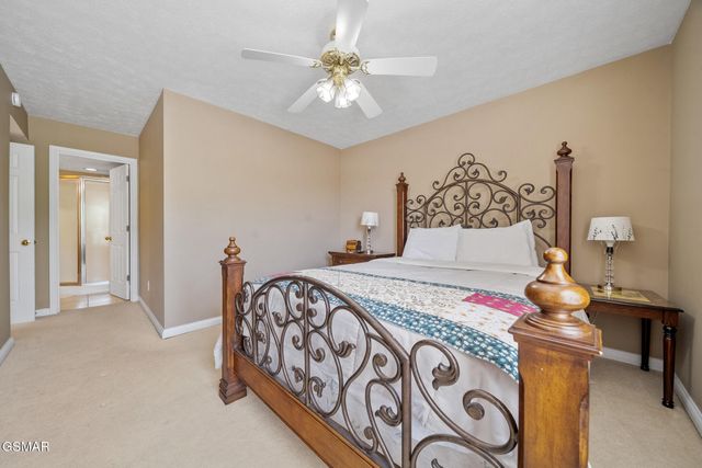 405 Maggie Mack Lane, Sevierville, TN 37862