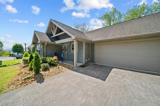 405 Maggie Mack Lane, Sevierville, TN 37862