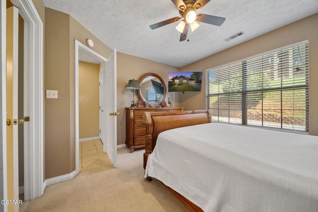 405 Maggie Mack Lane, Sevierville, TN 37862