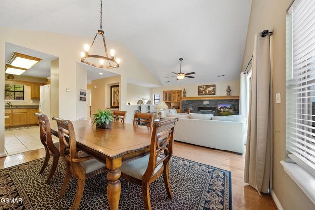 405 Maggie Mack Lane, Sevierville, TN 37862