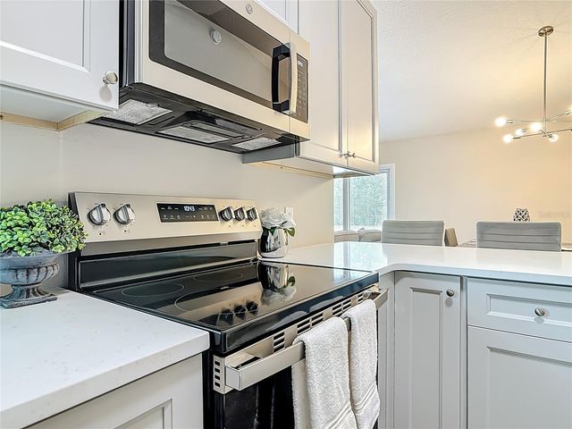 2821 SWEET SPRINGS STREET, Deltona, FL 32738