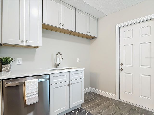 2821 SWEET SPRINGS STREET, Deltona, FL 32738