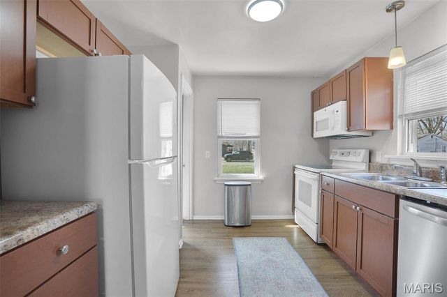 402 S 9th Street, Wood River, IL 62095