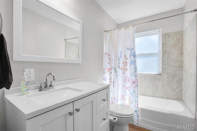 402 S 9th Street, Wood River, IL 62095