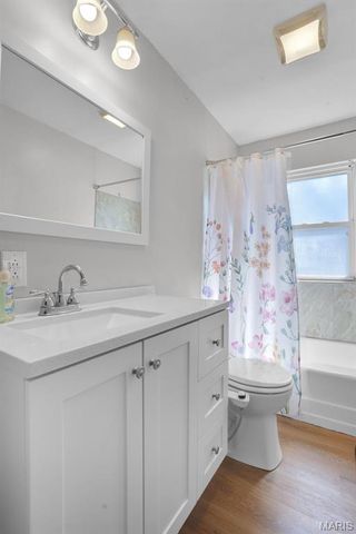 402 S 9th Street, Wood River, IL 62095