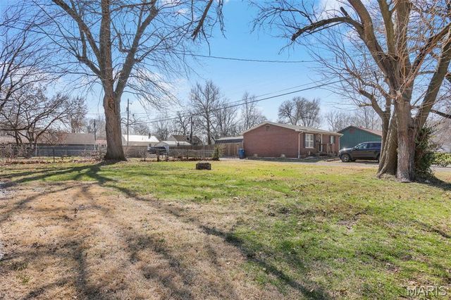 402 S 9th Street, Wood River, IL 62095