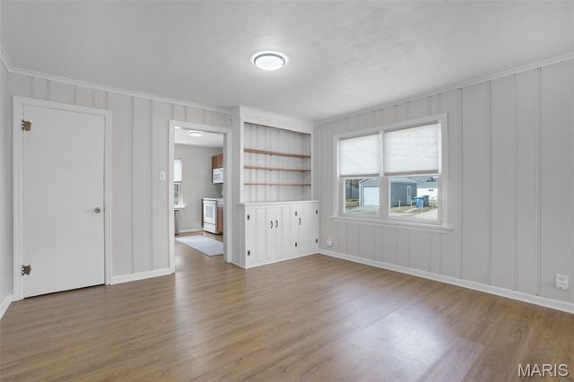 402 S 9th Street, Wood River, IL 62095