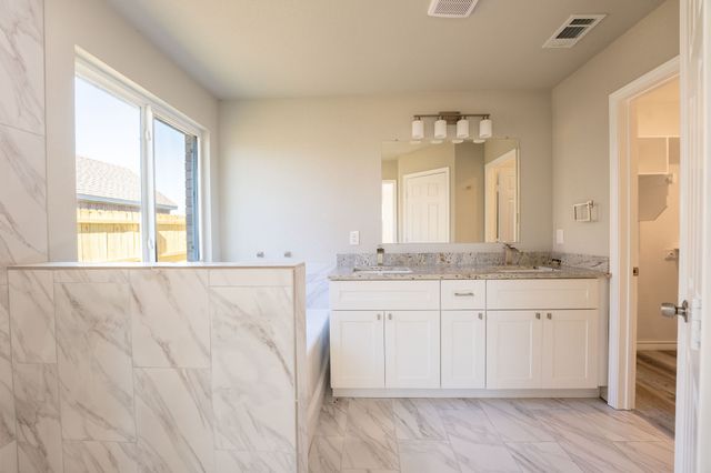 1032 Springview Lane, Mabank, TX 75147