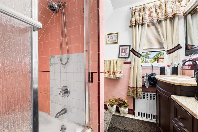53 Nilsson St, Brockton, MA 02301
