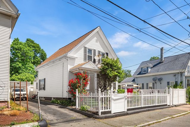 53 Nilsson St, Brockton, MA 02301