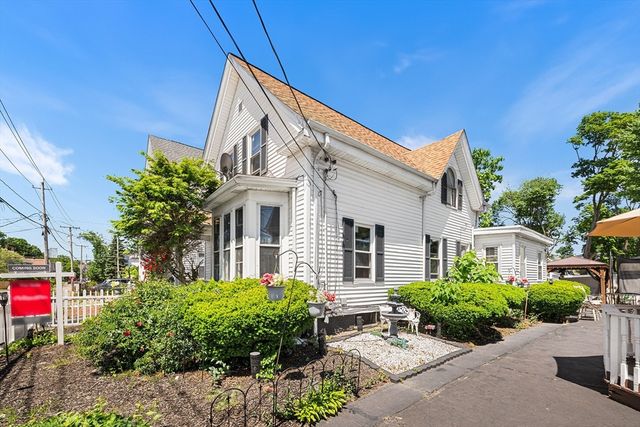 53 Nilsson St, Brockton, MA 02301