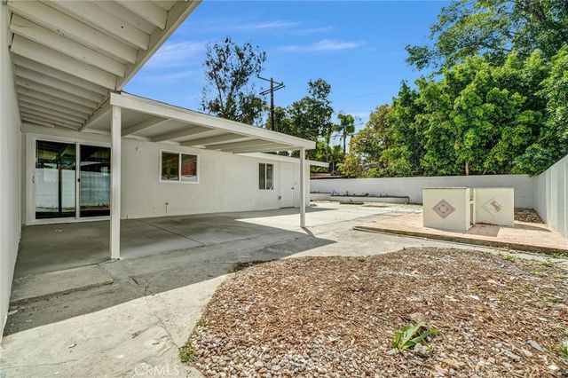 4122 W Kent, Santa Ana, CA 92704