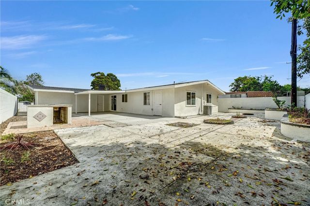4122 W Kent, Santa Ana, CA 92704