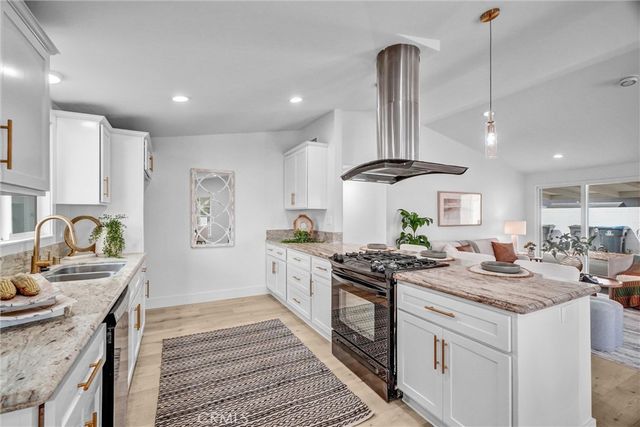 4122 W Kent, Santa Ana, CA 92704