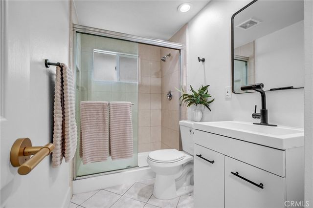 4122 W Kent, Santa Ana, CA 92704