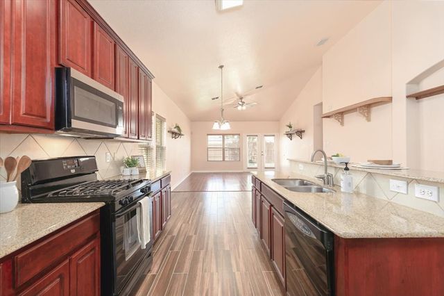 5847 Candlelight Lane, Grand Prairie, TX 75052