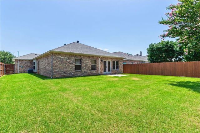 5847 Candlelight Lane, Grand Prairie, TX 75052