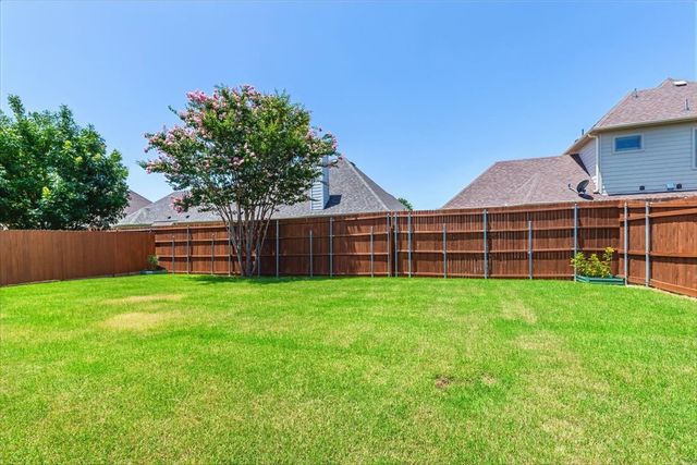 5847 Candlelight Lane, Grand Prairie, TX 75052