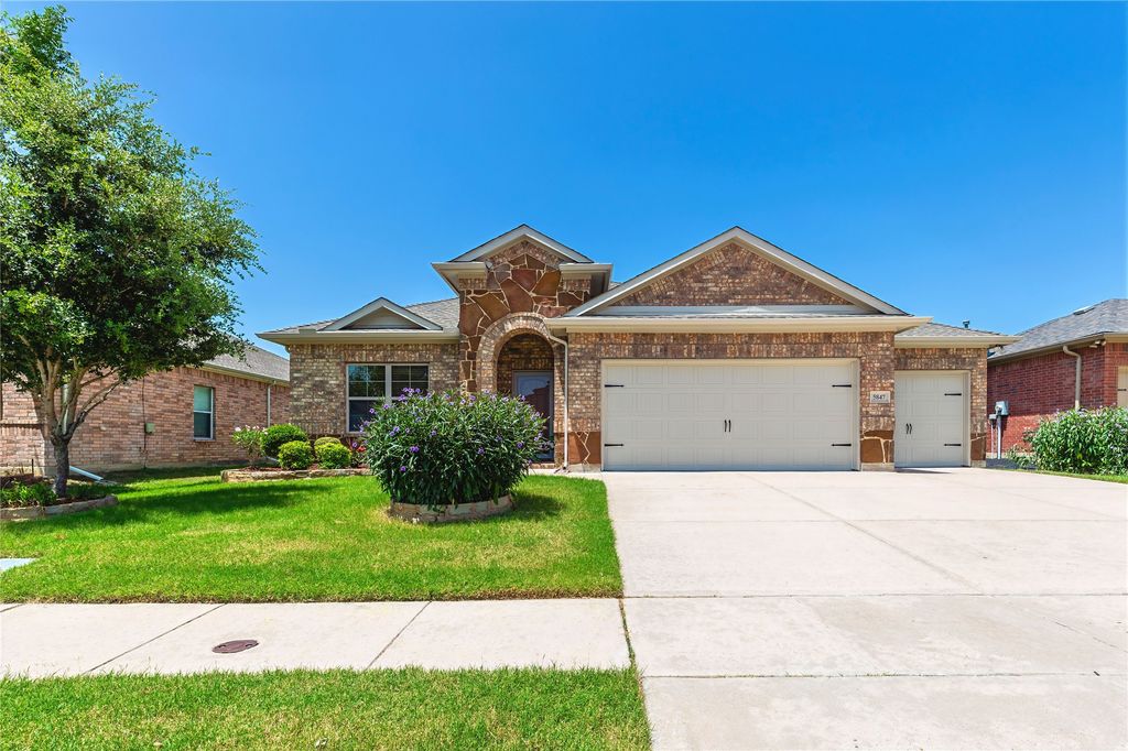 5847 Candlelight Lane, Grand Prairie, TX 75052