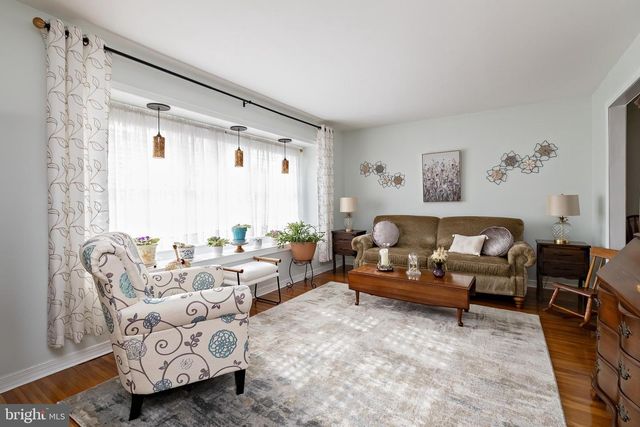 312 CROCE AVE, Gibbstown, NJ 08027