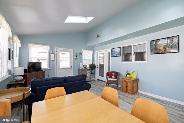 312 CROCE AVE, Gibbstown, NJ 08027