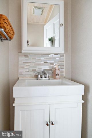 312 CROCE AVE, Gibbstown, NJ 08027