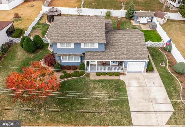 312 CROCE AVE, Gibbstown, NJ 08027