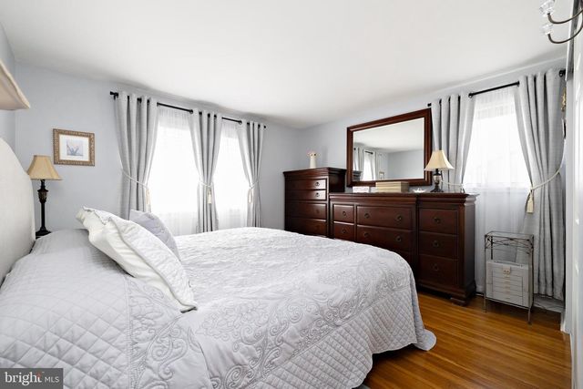 312 CROCE AVE, Gibbstown, NJ 08027