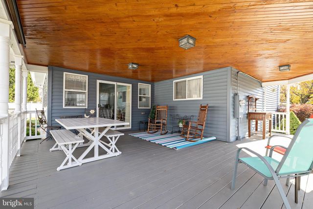 312 CROCE AVE, Gibbstown, NJ 08027