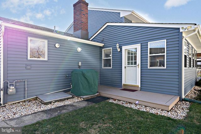 312 CROCE AVE, Gibbstown, NJ 08027