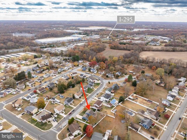 312 CROCE AVE, Gibbstown, NJ 08027