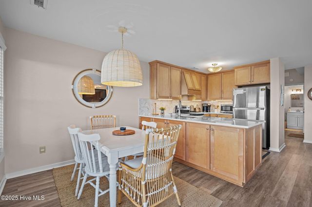 2139 Ocean Boulevard A, Holly Ridge, NC 28445