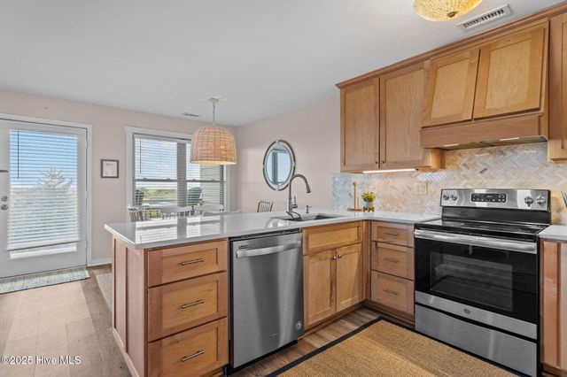 2139 Ocean Boulevard A, Holly Ridge, NC 28445