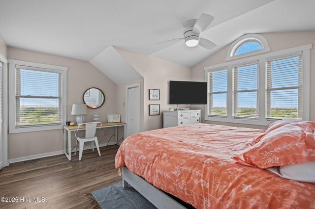 2139 Ocean Boulevard A, Holly Ridge, NC 28445