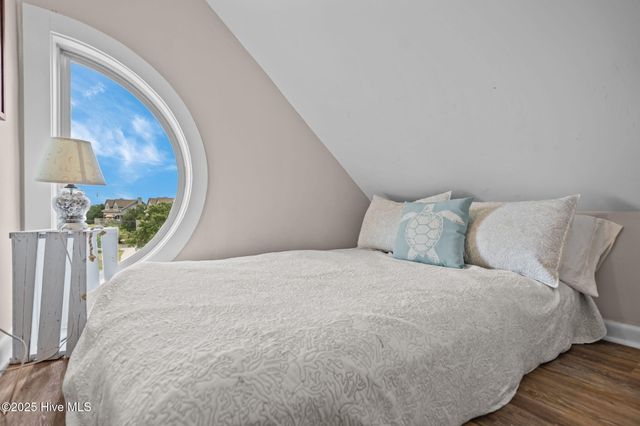 2139 Ocean Boulevard A, Holly Ridge, NC 28445