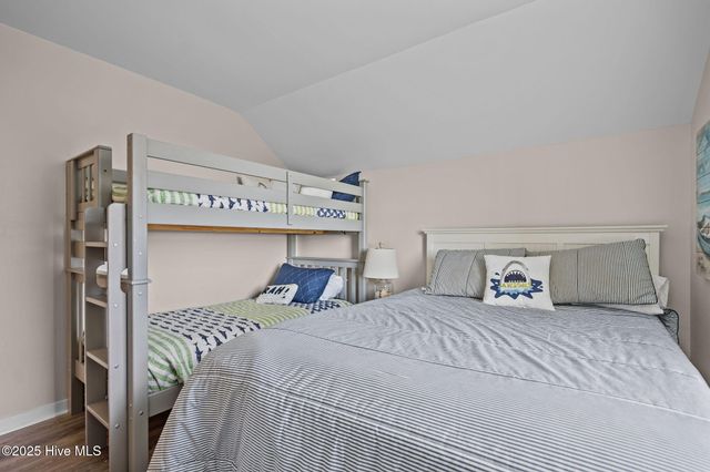 2139 Ocean Boulevard A, Holly Ridge, NC 28445