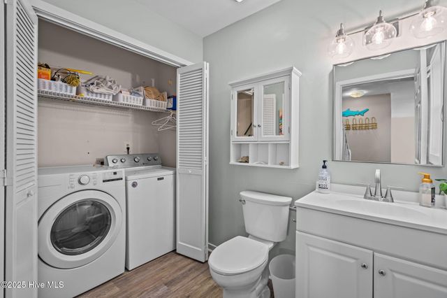 2139 Ocean Boulevard A, Holly Ridge, NC 28445