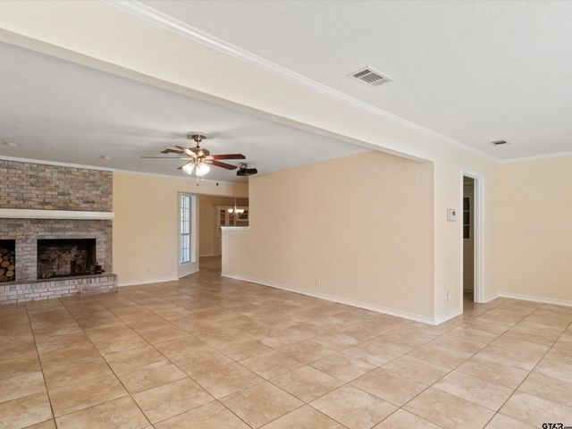 442 Golf Rd, Gilmer, TX 75645