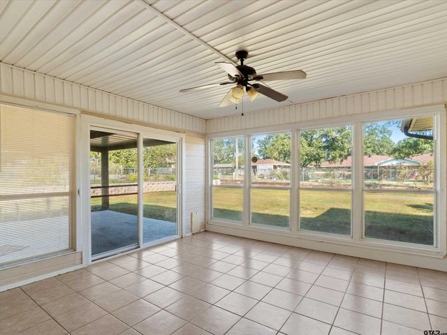 442 Golf Rd, Gilmer, TX 75645