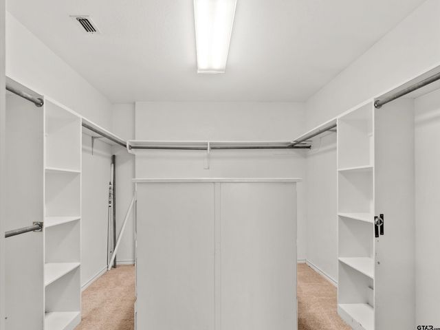 442 Golf Rd, Gilmer, TX 75645