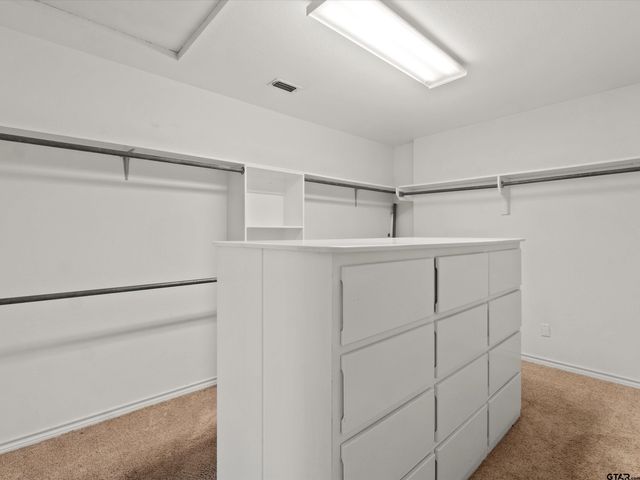 442 Golf Rd, Gilmer, TX 75645