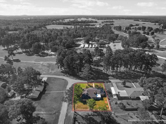 442 Golf Rd, Gilmer, TX 75645