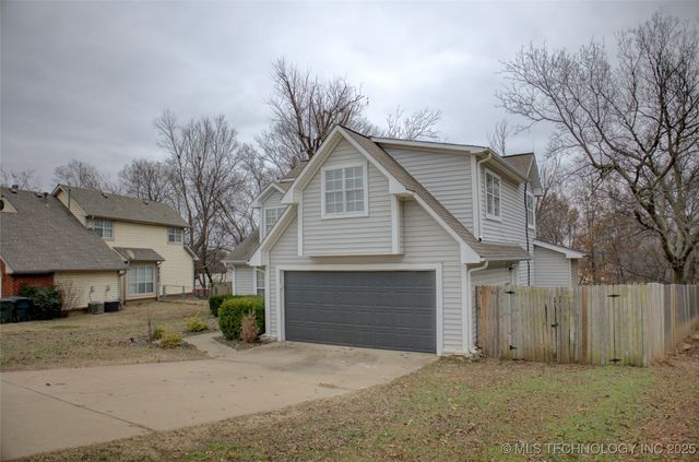 2925 W Berwick Street, Claremore, OK 74017