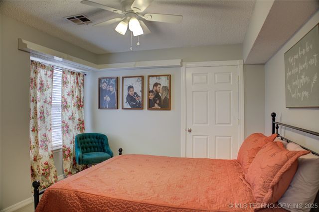 2925 W Berwick Street, Claremore, OK 74017