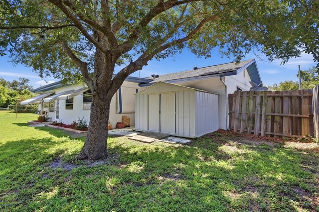 1042 MALAY TERRACE NW, Port Charlotte, FL 33948