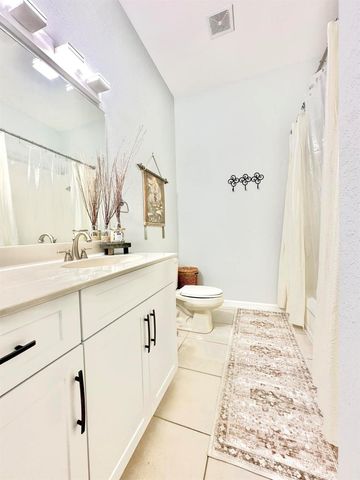 17441 77TH Lane N, Loxahatchee, FL 33470