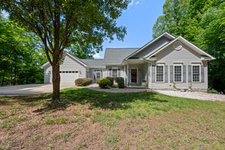 630 Forest Shores RD, Wirtz, VA 24184