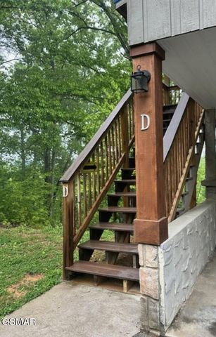 4222 Dollys Drive, Sevierville, TN 37876