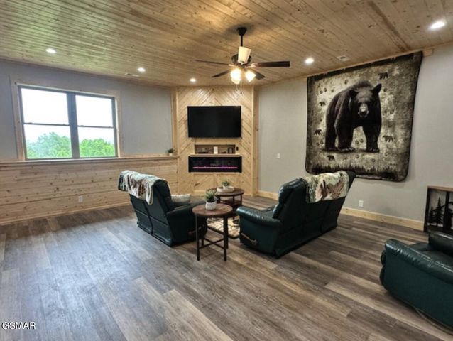 4222 Dollys Drive, Sevierville, TN 37876