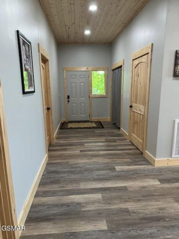 4222 Dollys Drive, Sevierville, TN 37876